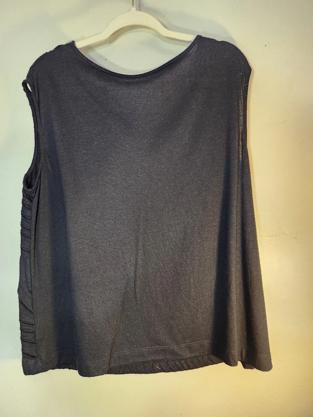 Coldwater Creek Black Textured Sleeveless Knit Tank - Picture 4 of 4